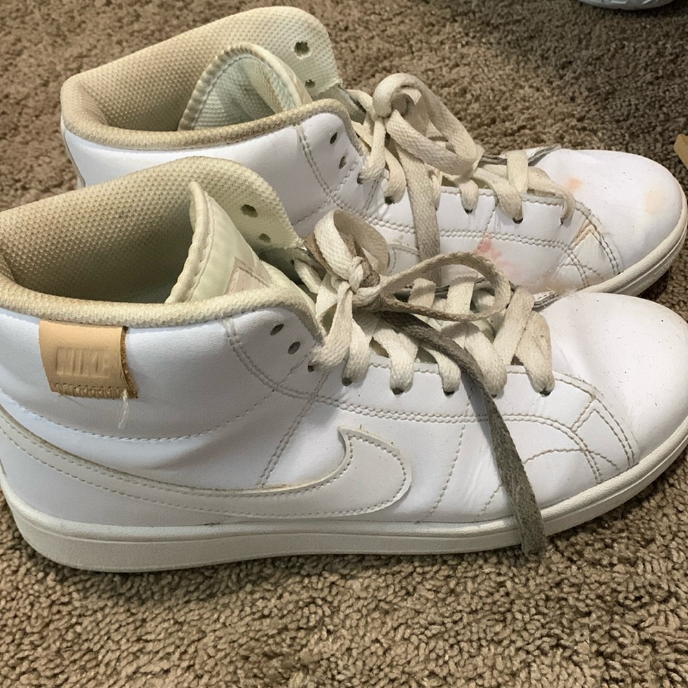 Nike court